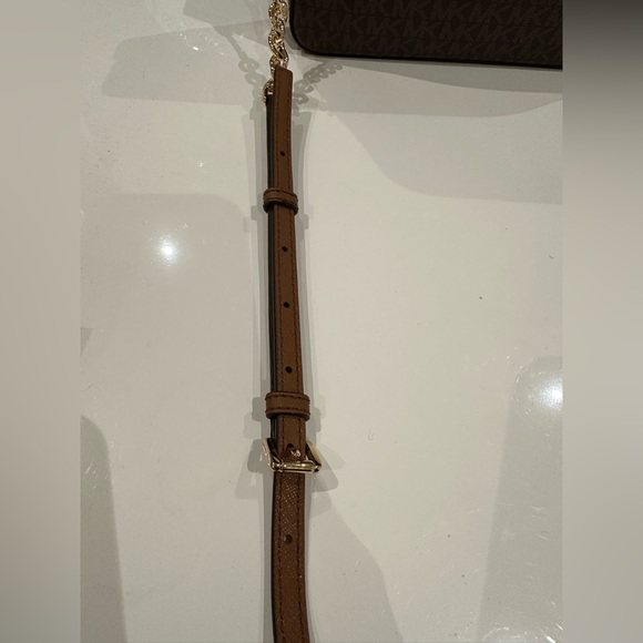 Michael Kors Large EW Jet Set Crossbody- Brown & Tan NWT - Picture 12 of 16